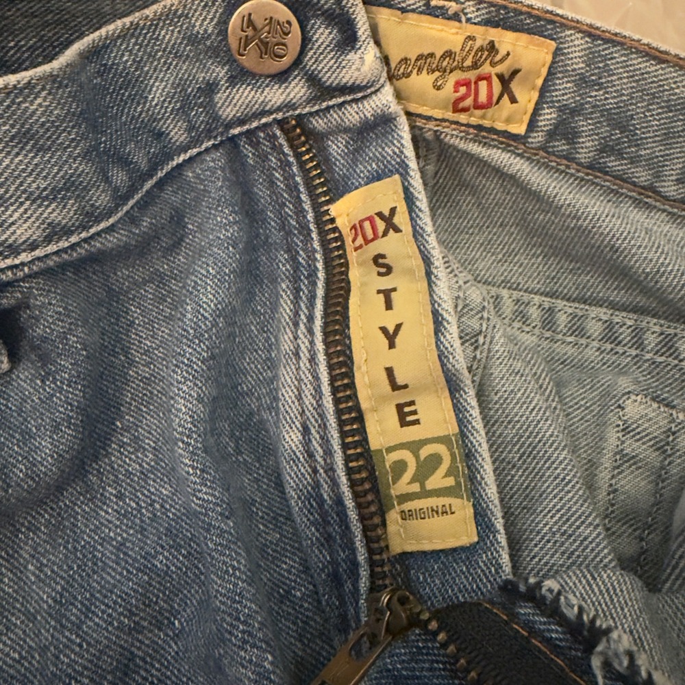 Wrangler‎ 20X Style 22 Original Mens Light Wash Jeans Tag 38x36 (37x34 measured)
